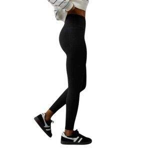 NEW American Eagle The Lightweight Everything Legging 7/8 Length Black Size M